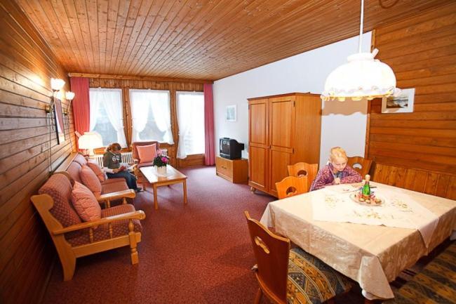 Ferienwohnungen Toni Plenk Inkl. Chiemgaukarte Ruhpolding Esterno foto